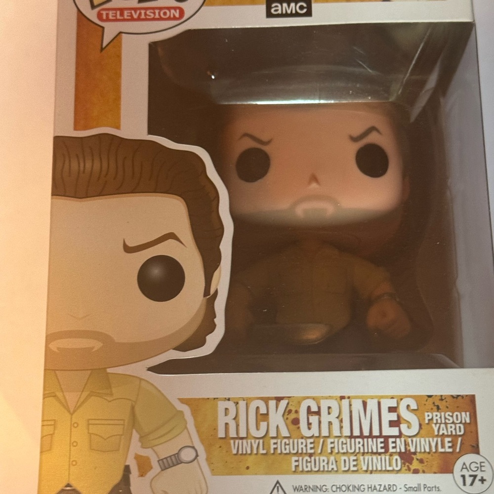 Funko Pop! Rick Grimes Prison Yard #67 - Picture 5 of 5